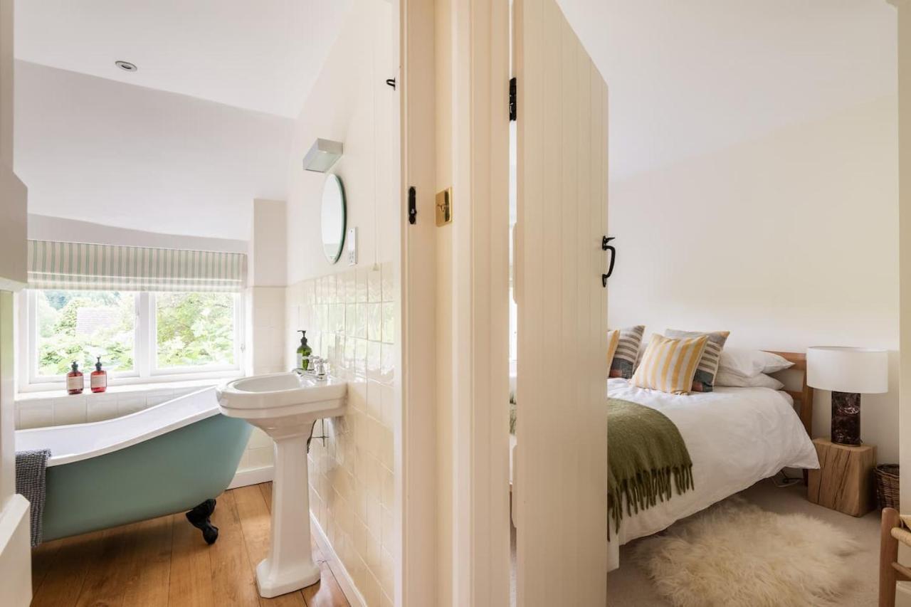 Architect Designed Cosy Cotswold Stone Cottage Quenington ภายนอก รูปภาพ